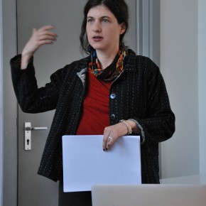 Professor Mariana Fix of the University of Campinas presents at the TU Delft